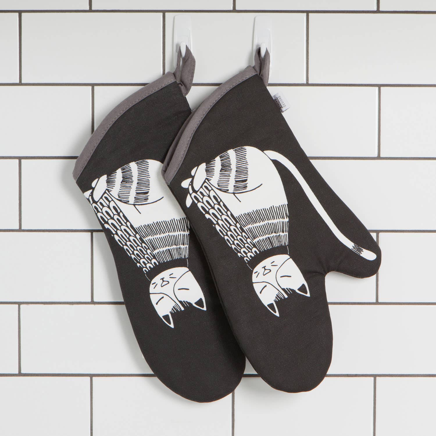 Purr Party Chef Oven Mitt