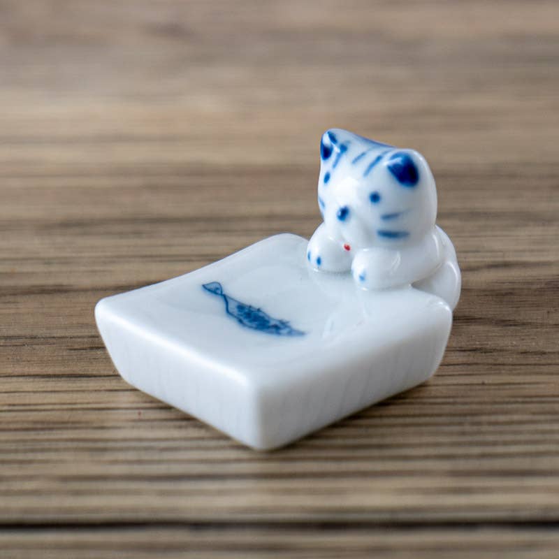 Cat and Fish - Porcelain Chopsticks Rest