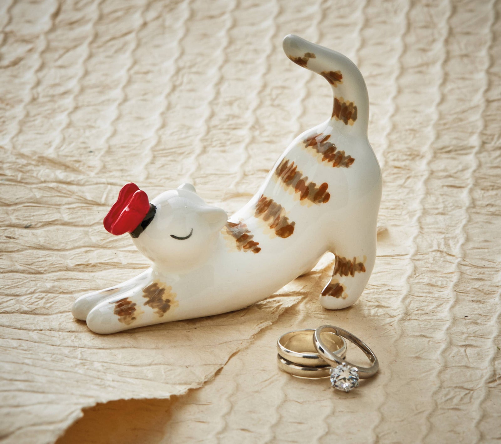 Stretching Cat - Ring Holder
