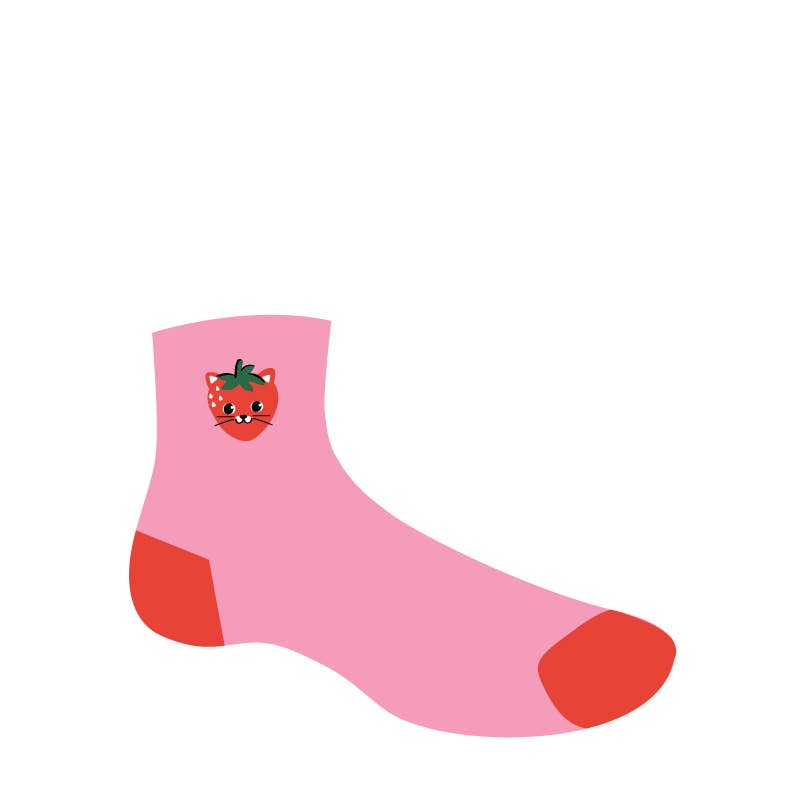 Embroidered Quarter Socks: Strawberry Cat